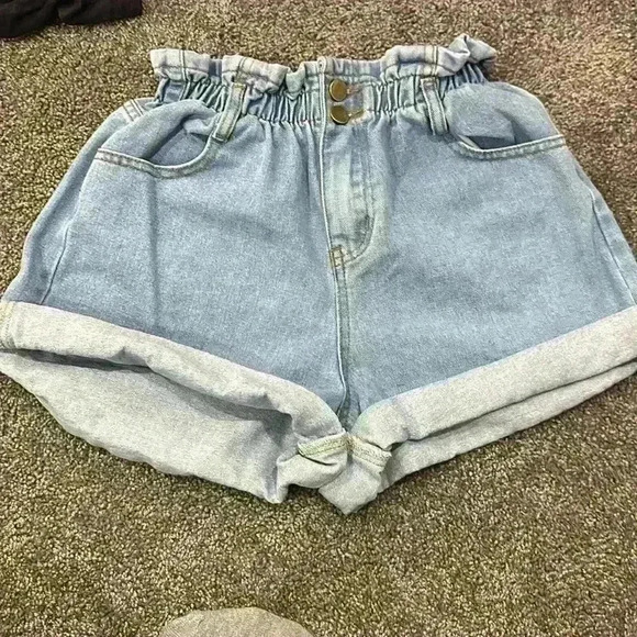 Princess Polly shorts - Picture 1 of 1